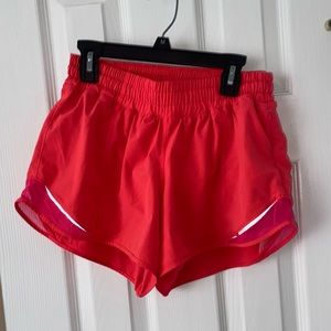 lululemon “hotty hot” short